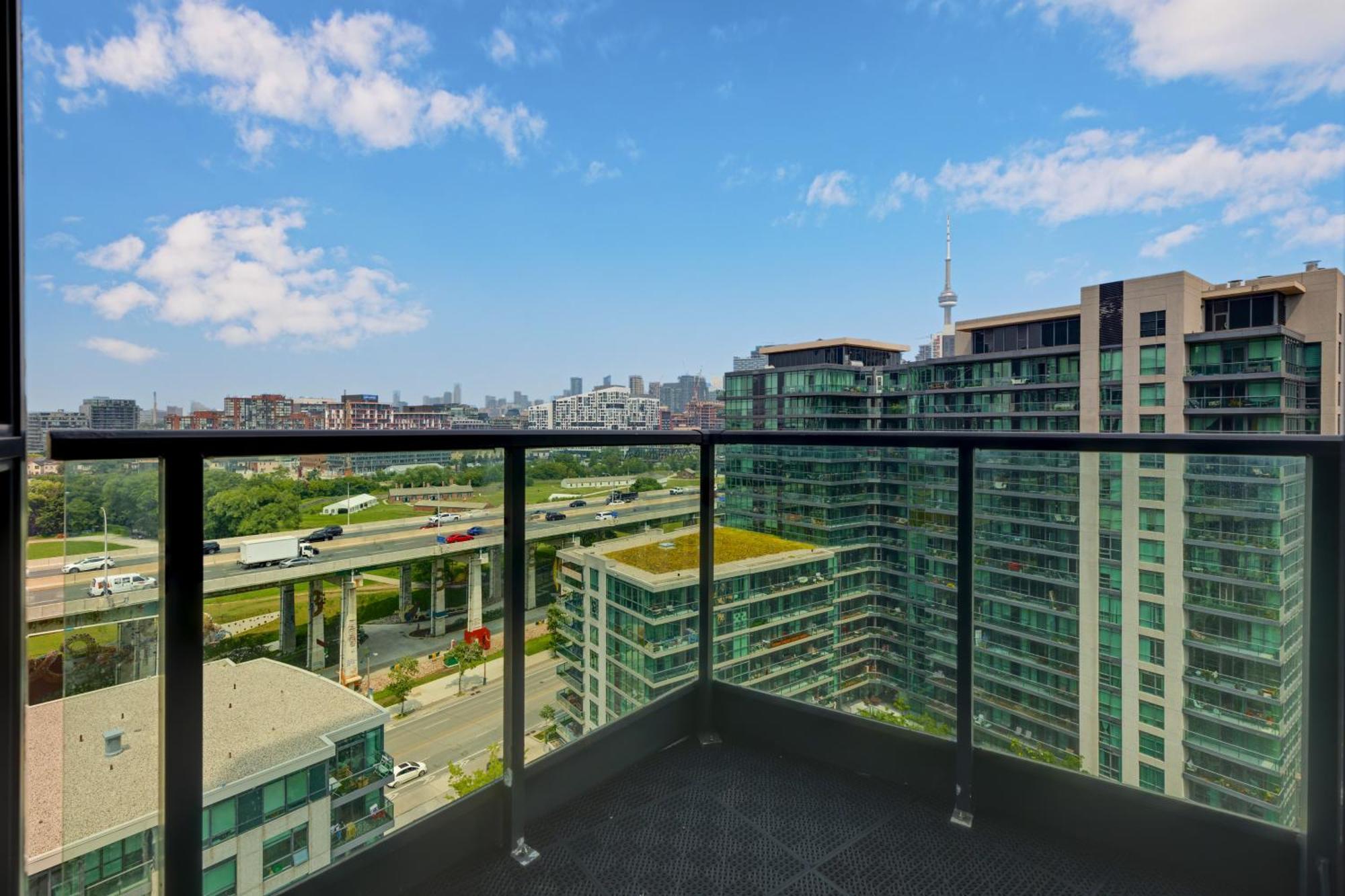 2 Bedroom Waterfront Condo Downtown W/ Free Parking تورونتو المظهر الخارجي الصورة