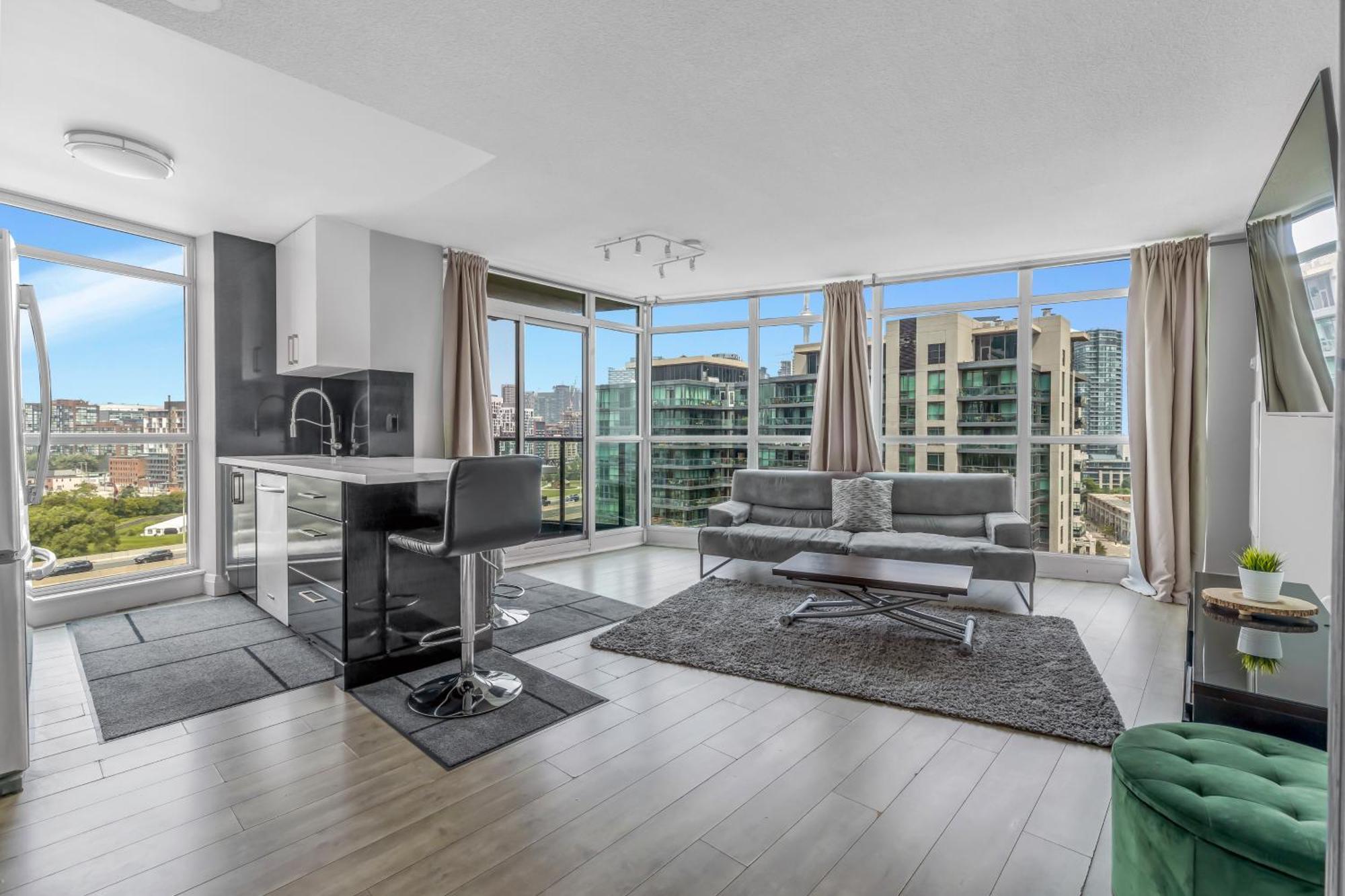 2 Bedroom Waterfront Condo Downtown W/ Free Parking تورونتو المظهر الخارجي الصورة